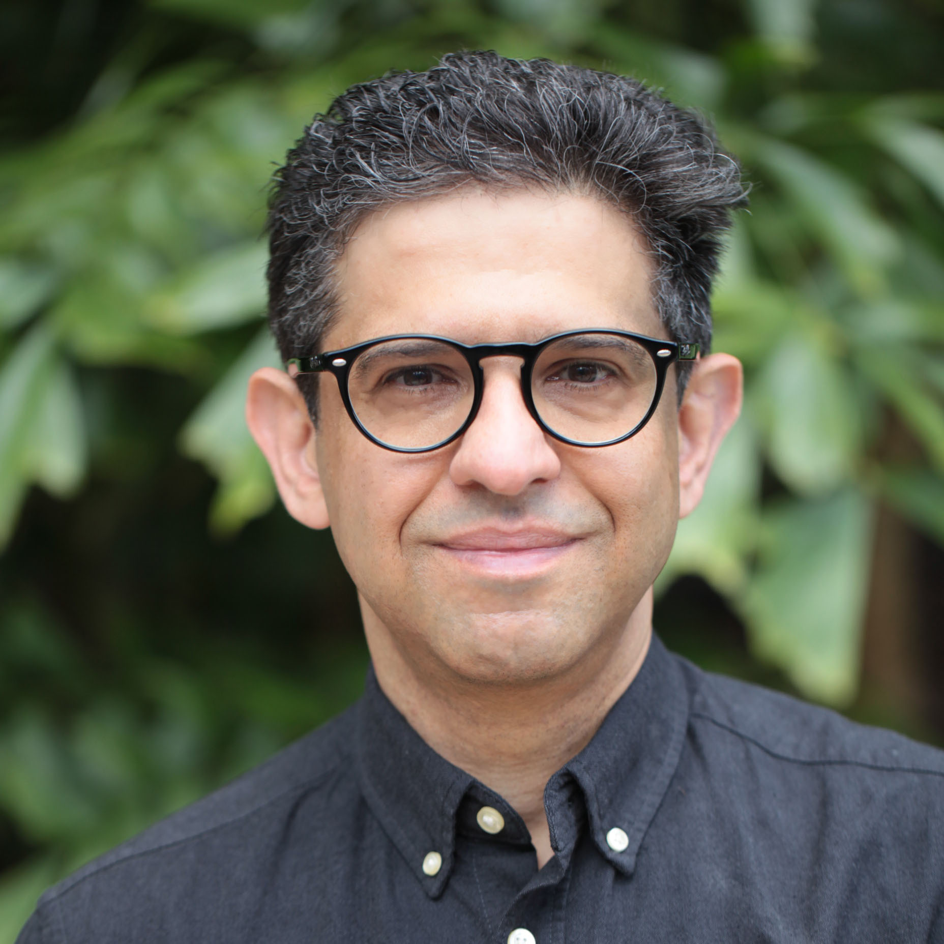 Dr Hossein